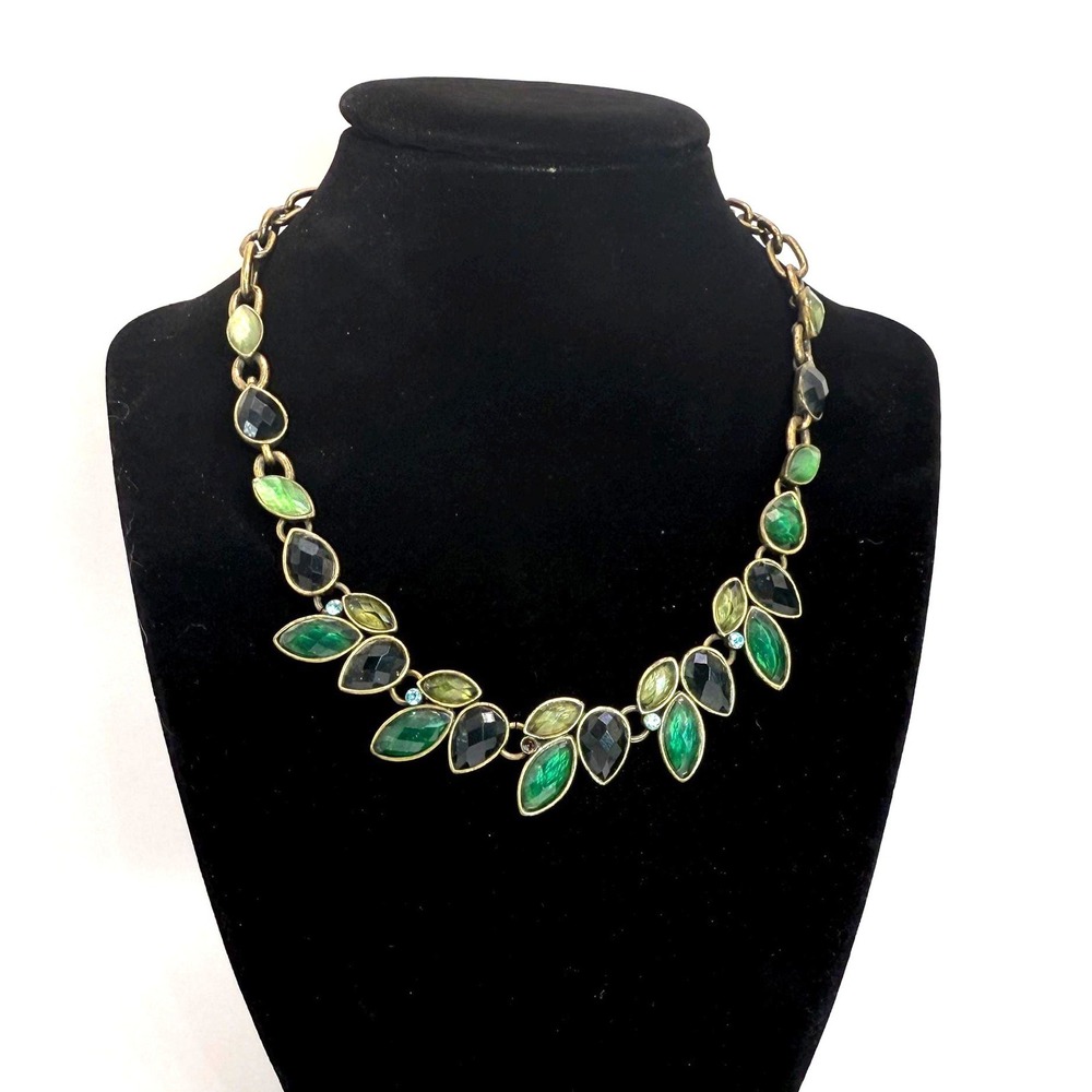Vintage Green & Black Faceted‎ Leaf Statement Necklace – Gold Tone Bib Necklace